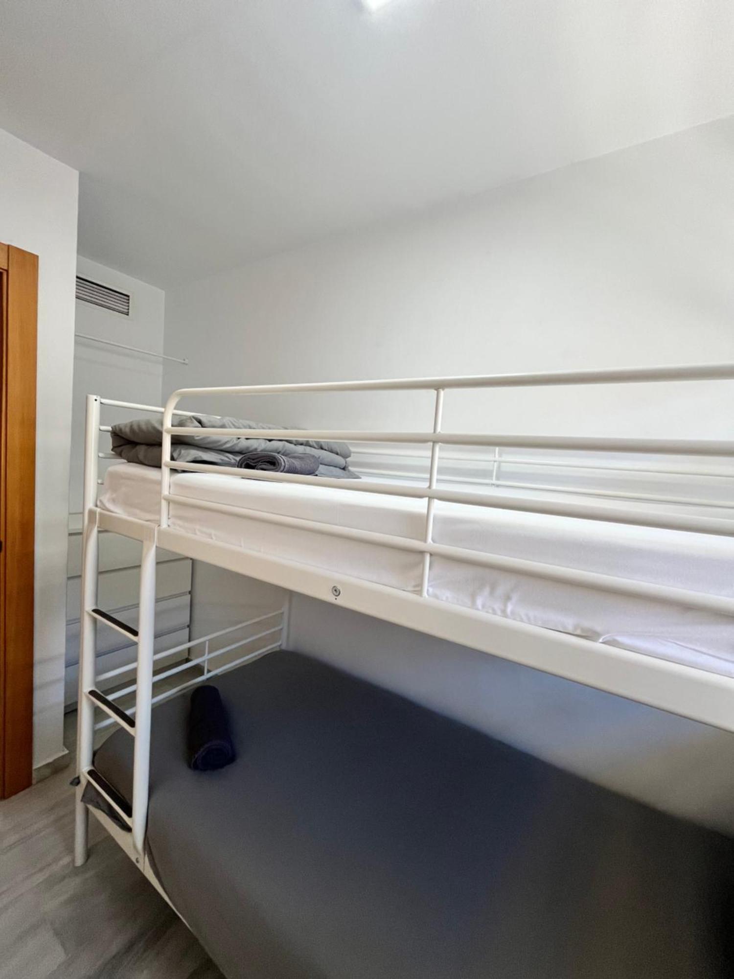 Malaga Boutique Stay - Carlos Haya Area With Parking Exterior photo